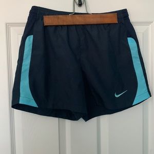 womens nike dri-fit shorts size small